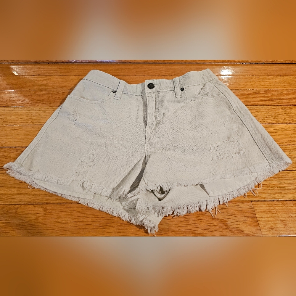 Aerie‎ Women's Frayed Hem Denim Shorts - Cream
